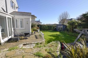 Photo 25- click for photo gallery